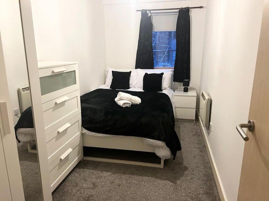 2 Bedroom City Center Apartment Manchester Exterior foto